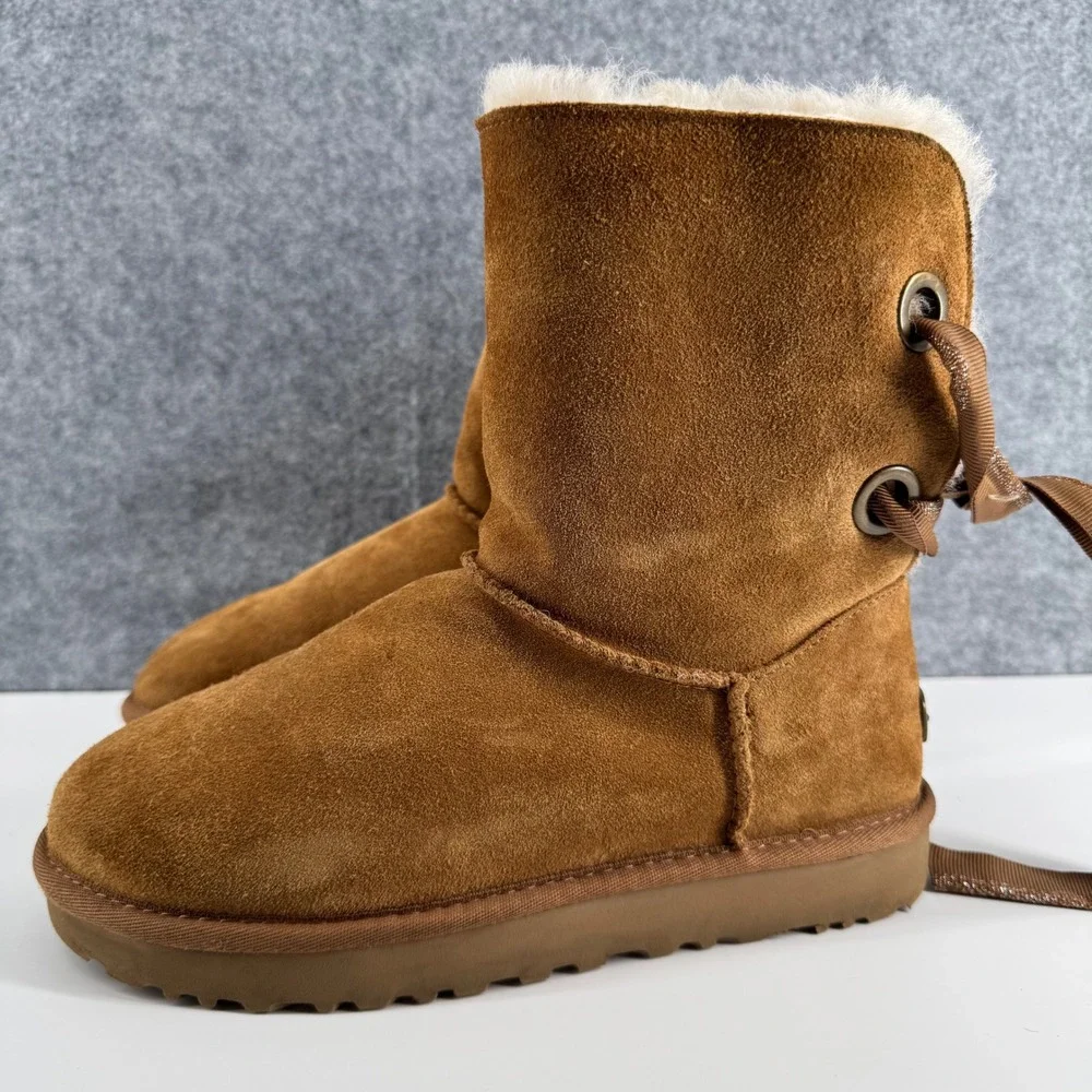 UGG Gita Bow Boot Women 7 Chestnut Suede Sheepskin Lining 1098075